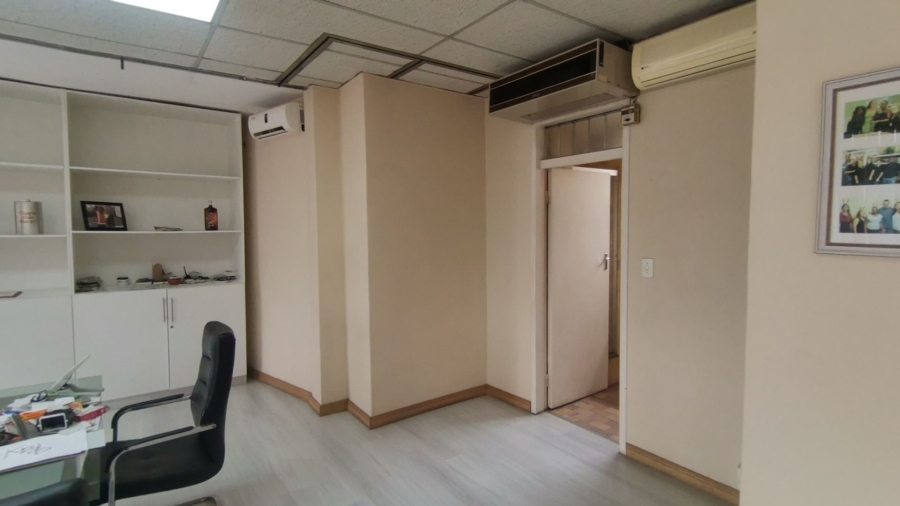 To Let commercial Property for Rent in Cleveland Gauteng