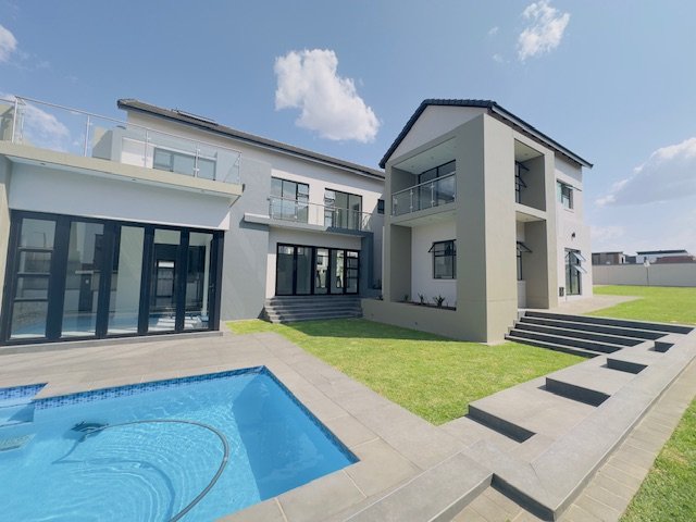 5 Bedroom Property for Sale in Midstream Heights Gauteng