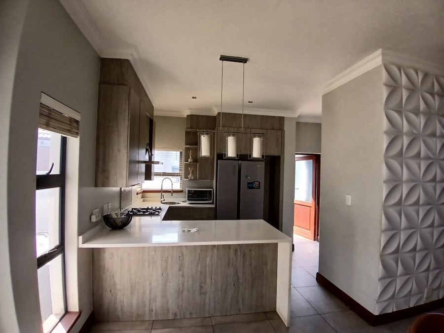 3 Bedroom Property for Sale in Midstream Meadows Gauteng