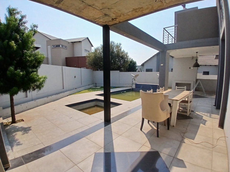 3 Bedroom Property for Sale in Midstream Meadows Gauteng