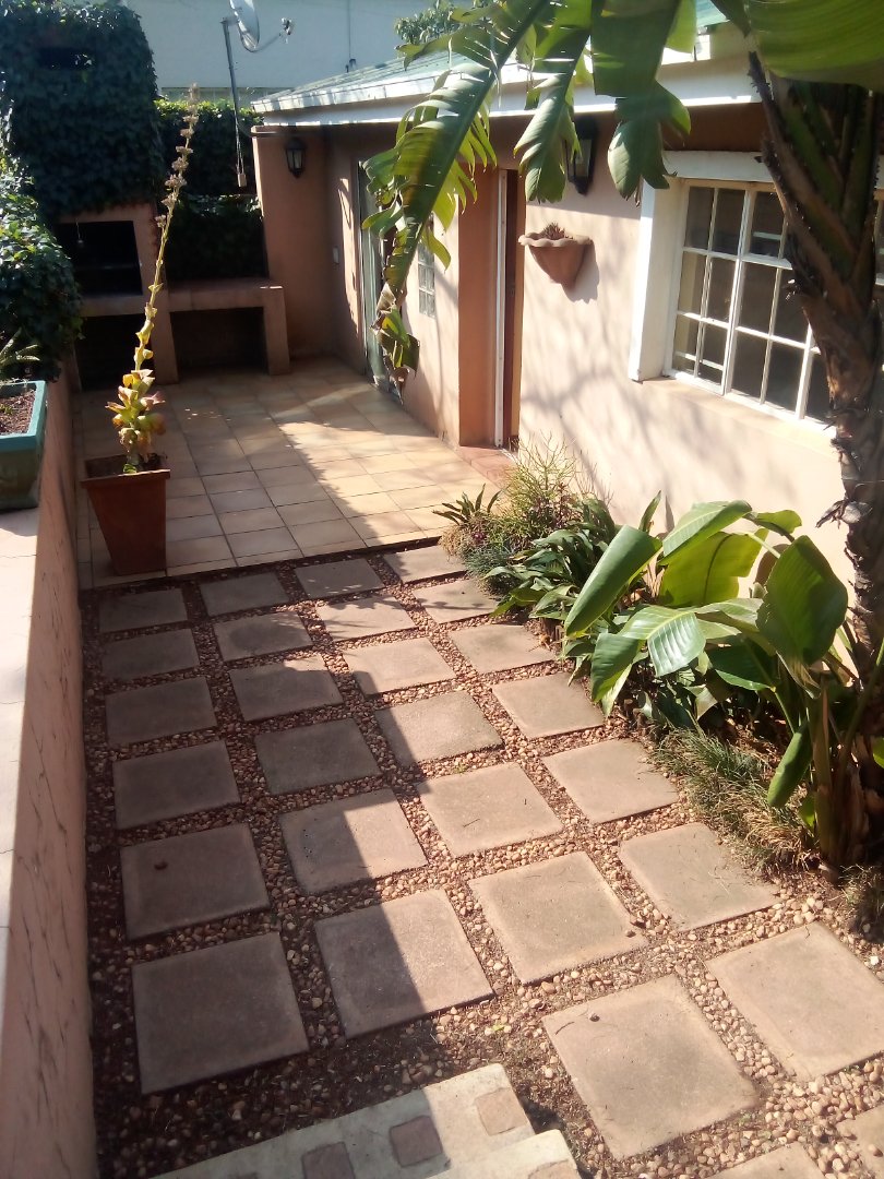 2 Bedroom Property for Sale in Melville Gauteng