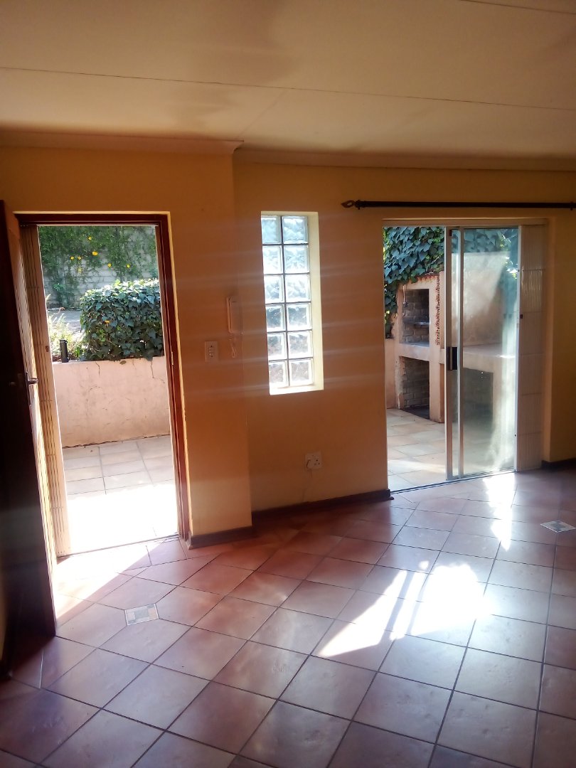 2 Bedroom Property for Sale in Melville Gauteng