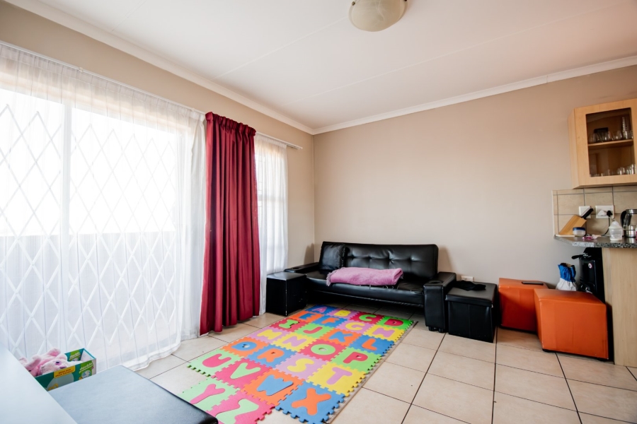 1 Bedroom Property for Sale in Primrose Hill Gauteng