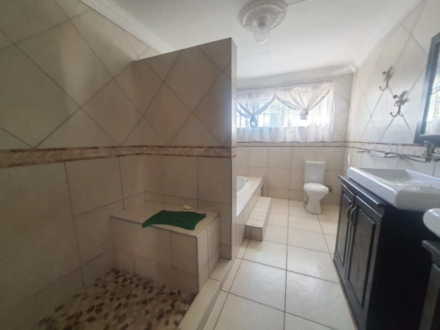 4 Bedroom Property for Sale in Florida North Gauteng