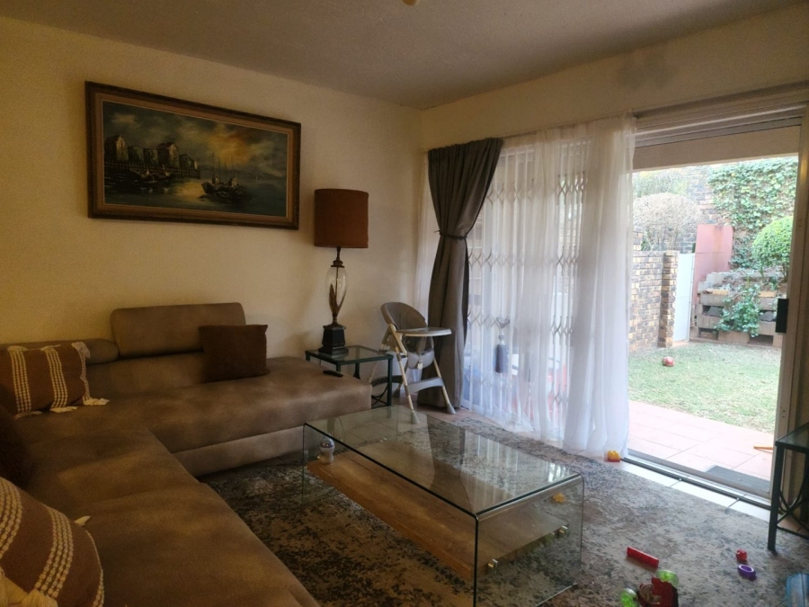 2 Bedroom Property for Sale in Wannenburghoogte Gauteng