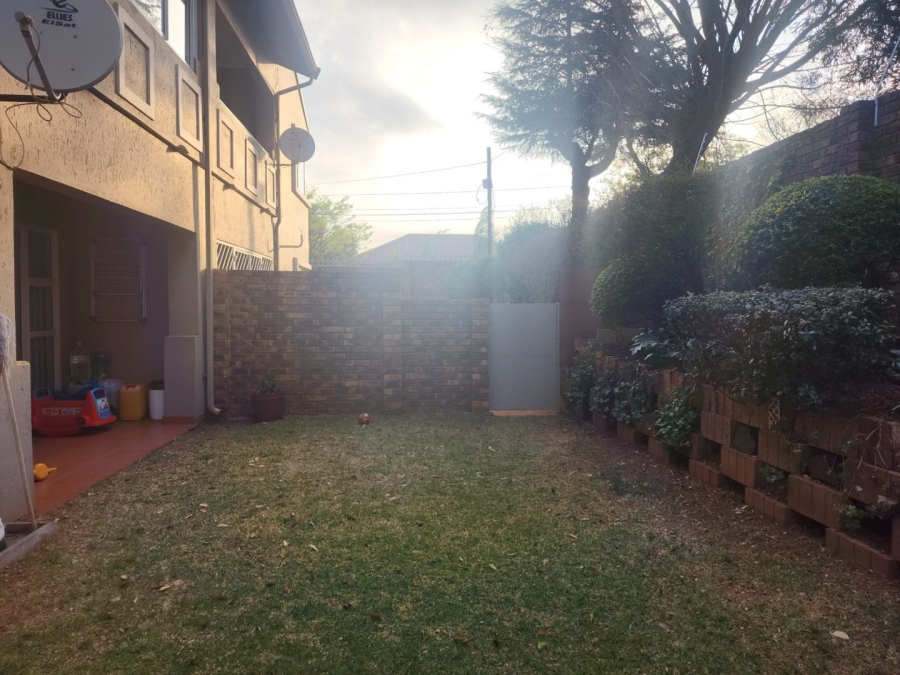 2 Bedroom Property for Sale in Wannenburghoogte Gauteng