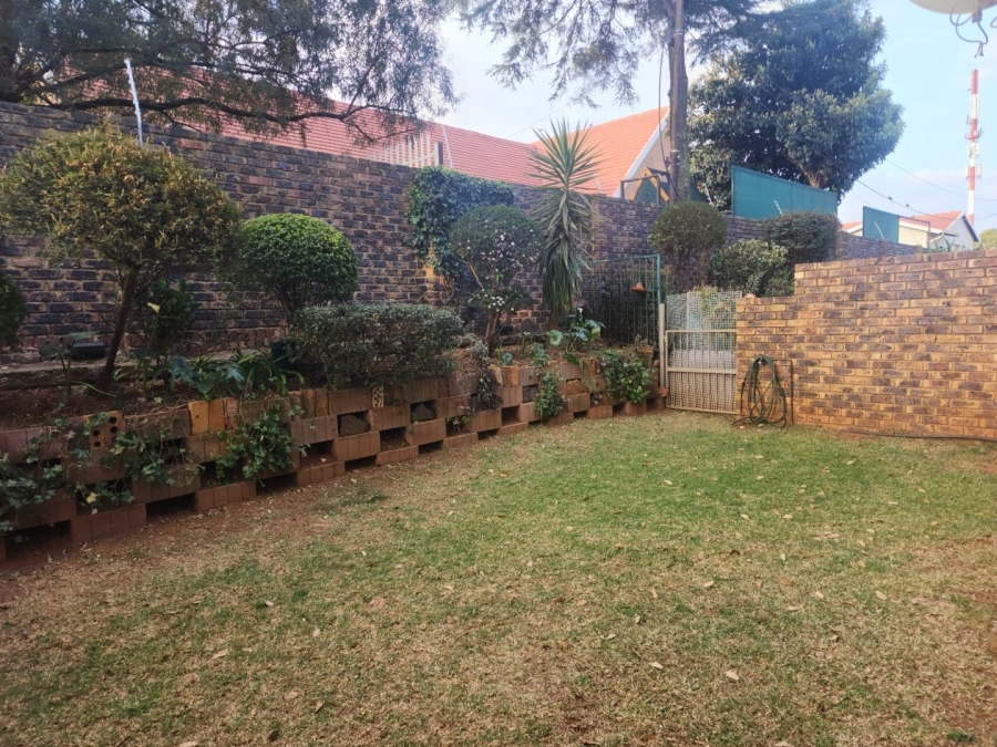 2 Bedroom Property for Sale in Wannenburghoogte Gauteng