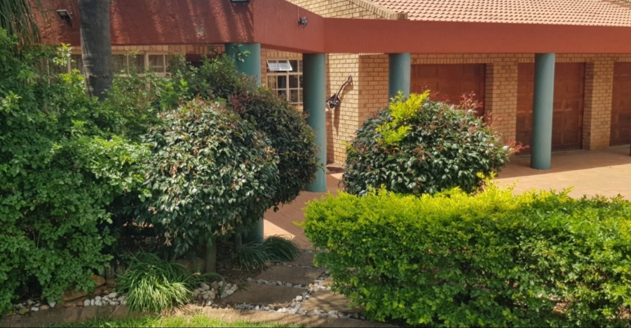 4 Bedroom Property for Sale in Norton Home Estate AH Gauteng