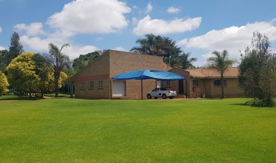 4 Bedroom Property for Sale in Norton Home Estate AH Gauteng