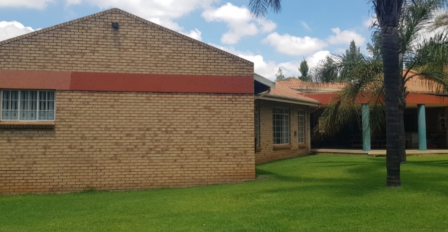 4 Bedroom Property for Sale in Norton Home Estate AH Gauteng