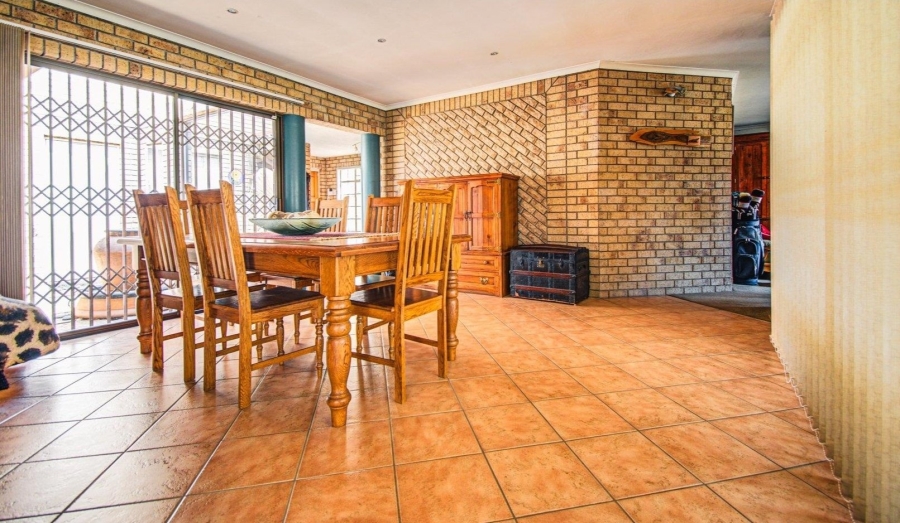 4 Bedroom Property for Sale in Norton Home Estate AH Gauteng