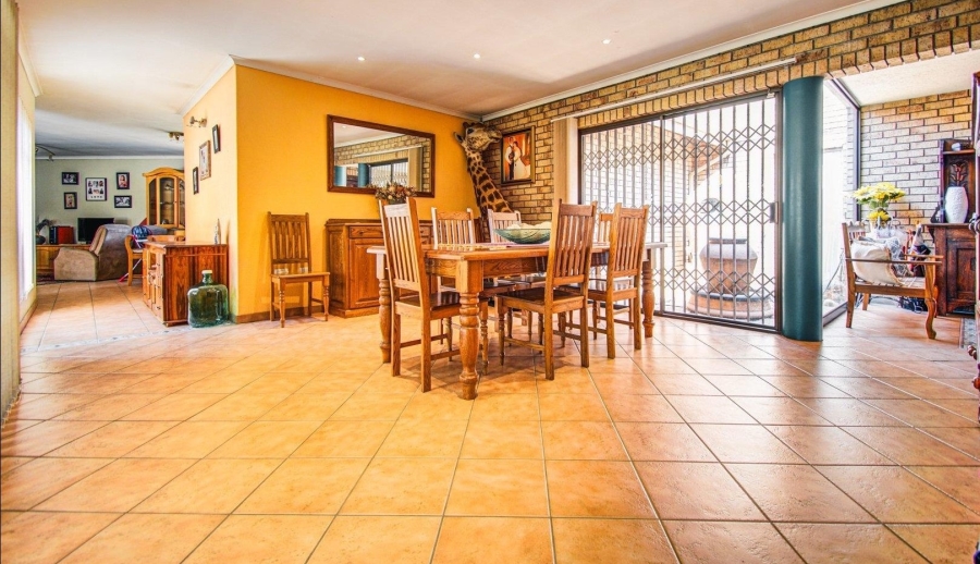 4 Bedroom Property for Sale in Norton Home Estate AH Gauteng