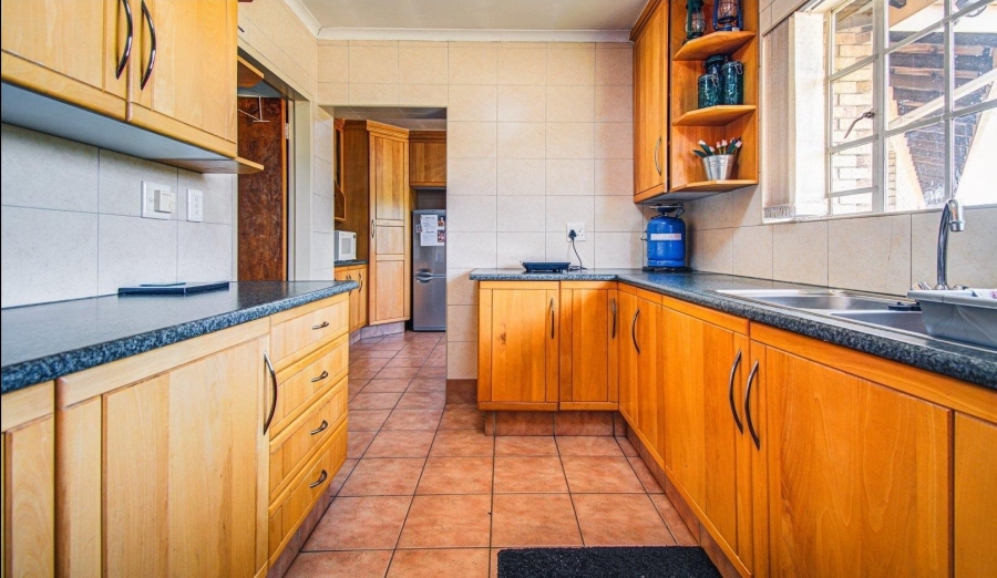 4 Bedroom Property for Sale in Norton Home Estate AH Gauteng