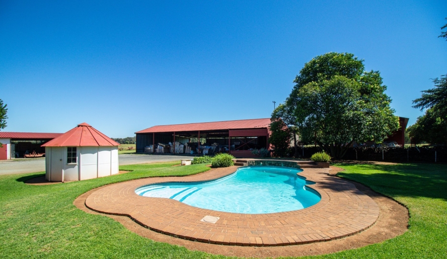 4 Bedroom Property for Sale in Zesfontein A H Gauteng