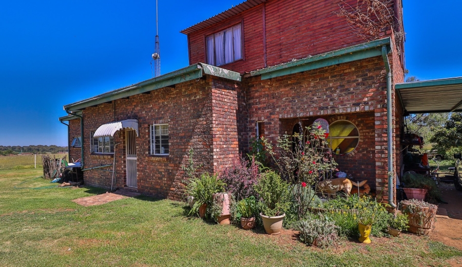 4 Bedroom Property for Sale in Zesfontein A H Gauteng