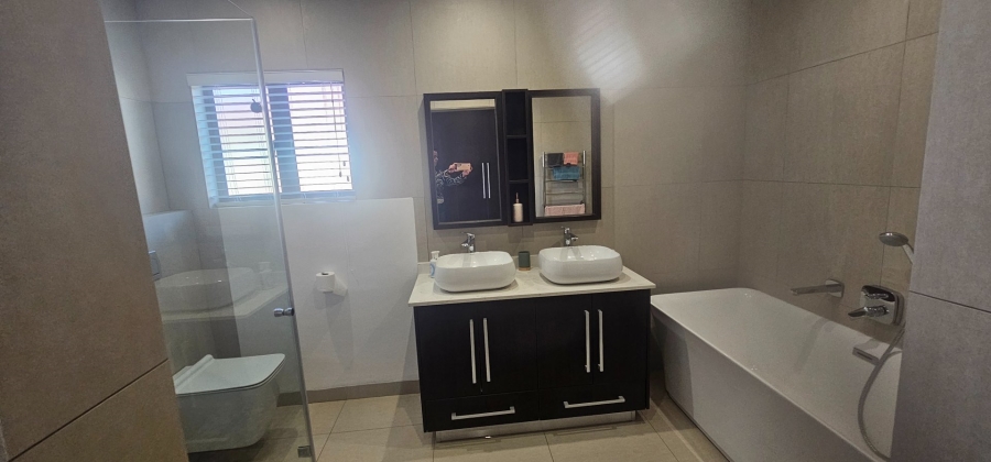 3 Bedroom Property for Sale in Bartlett Gauteng