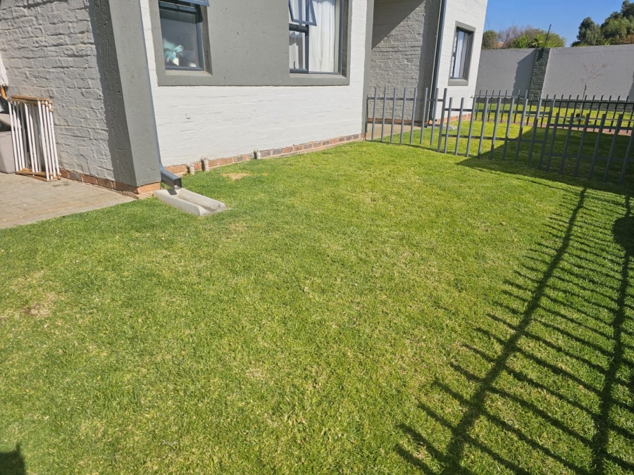 2 Bedroom Property for Sale in Rynfield A H Gauteng