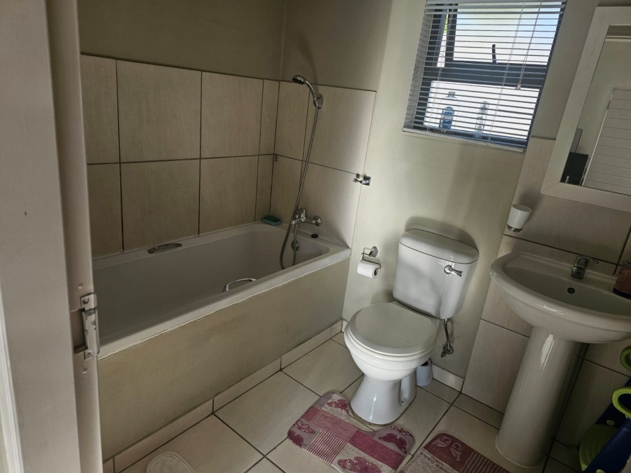 2 Bedroom Property for Sale in Rynfield A H Gauteng