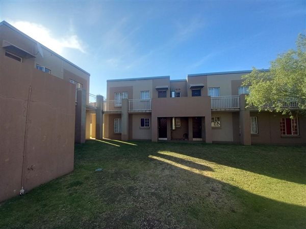 2 Bedroom Property for Sale in Norton Park Gauteng