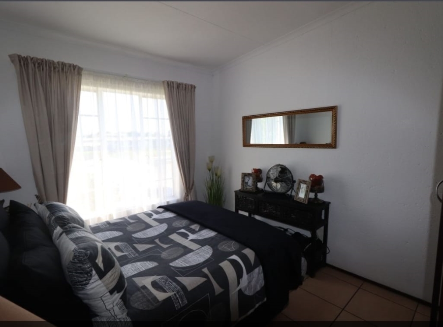 2 Bedroom Property for Sale in Norton Park Gauteng