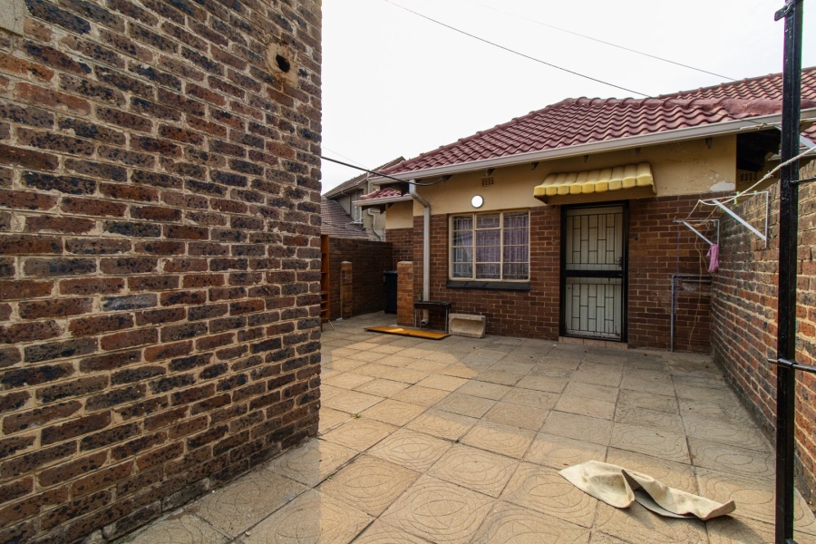 3 Bedroom Property for Sale in Robertsham Gauteng