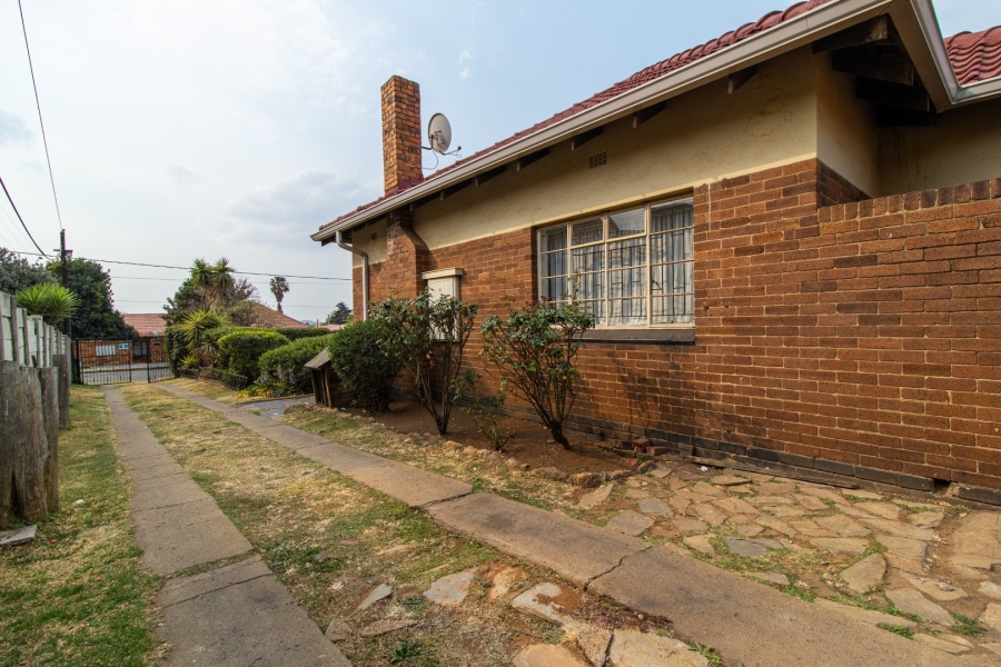 3 Bedroom Property for Sale in Robertsham Gauteng