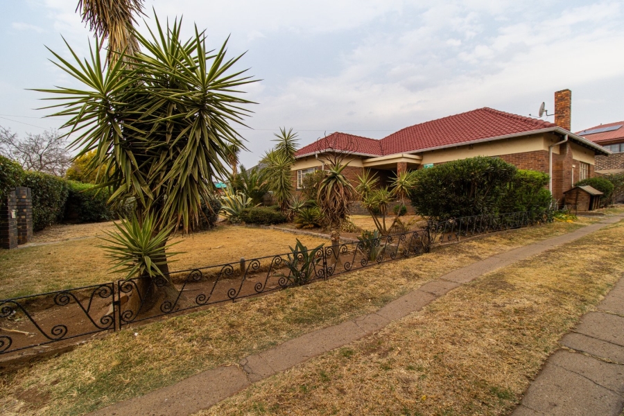 3 Bedroom Property for Sale in Robertsham Gauteng