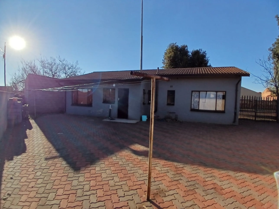 2 Bedroom Property for Sale in East Field Gauteng