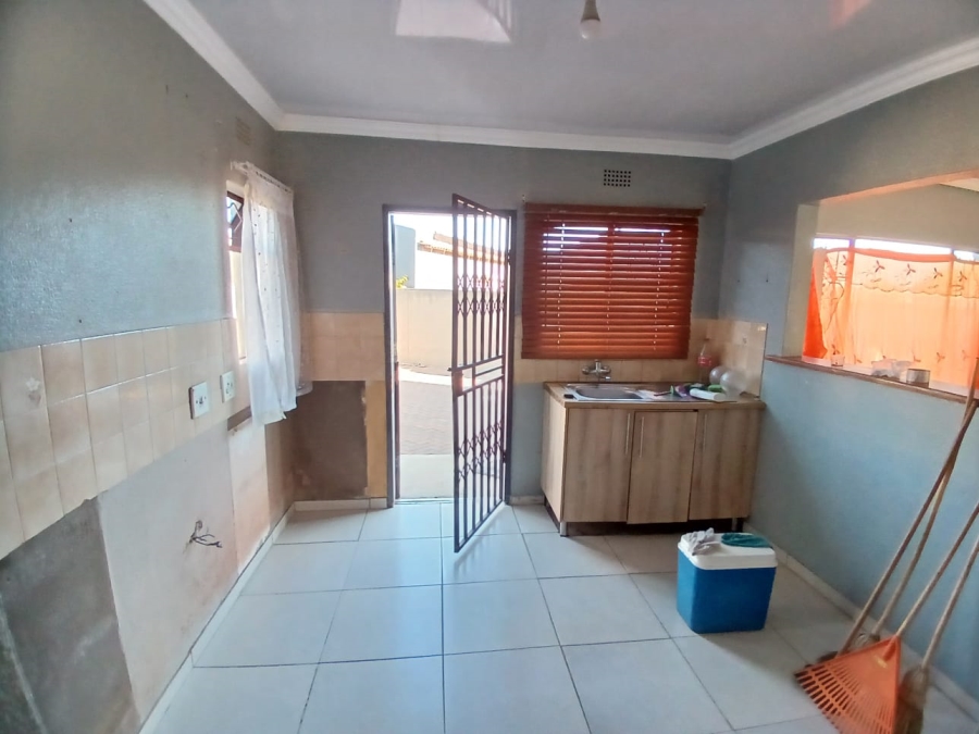 2 Bedroom Property for Sale in East Field Gauteng