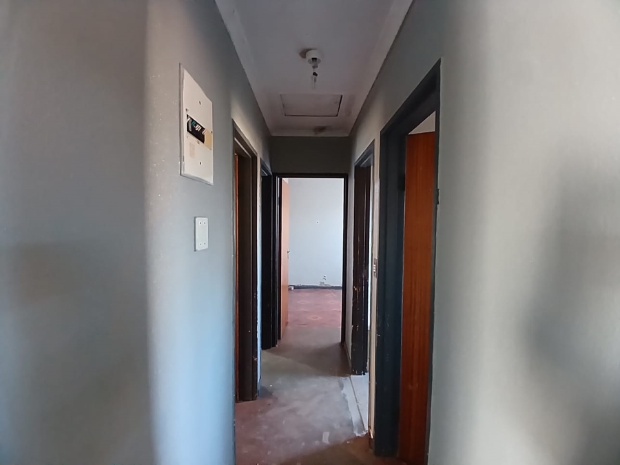 2 Bedroom Property for Sale in East Field Gauteng