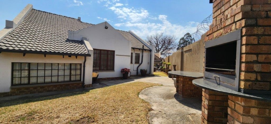 2 Bedroom Property for Sale in Elandshaven Gauteng