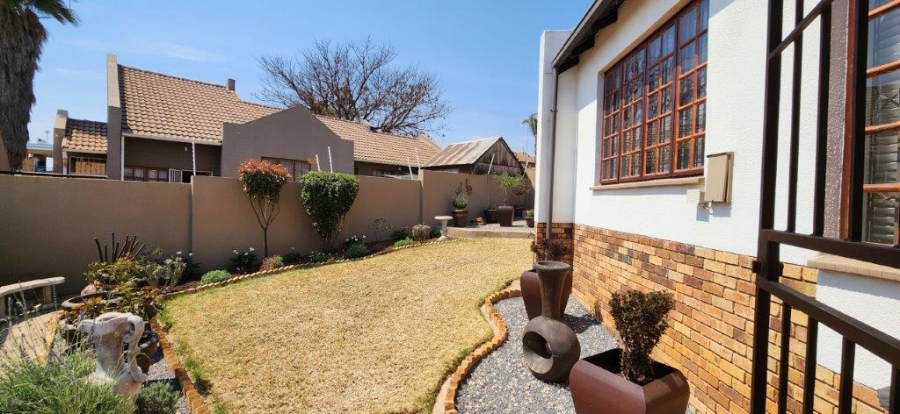 2 Bedroom Property for Sale in Elandshaven Gauteng