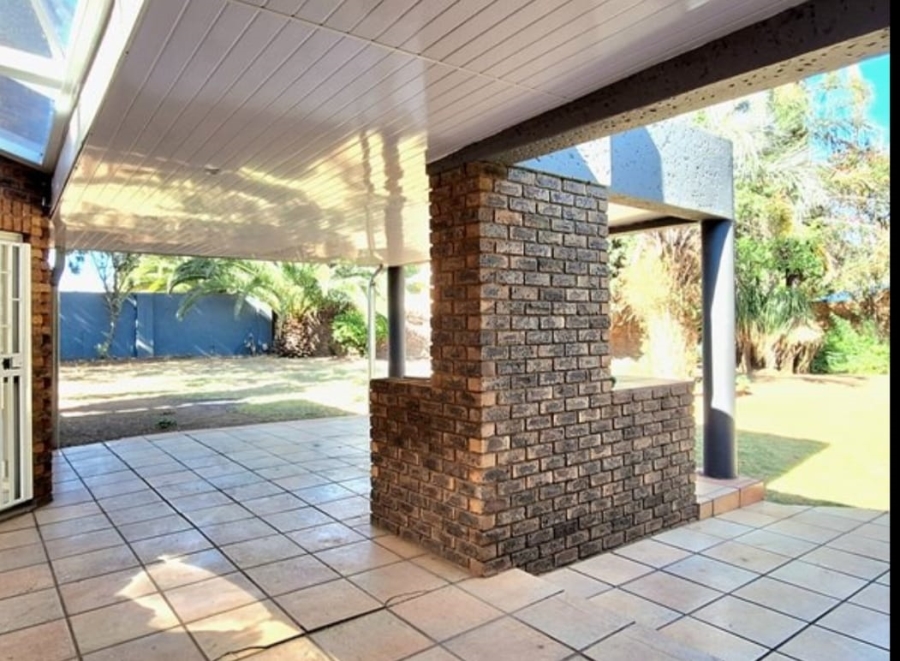 To Let 5 Bedroom Property for Rent in Sunward Park Gauteng