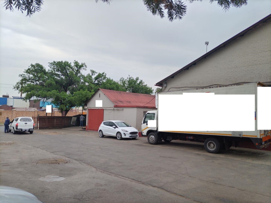 To Let commercial Property for Rent in Alrode Gauteng