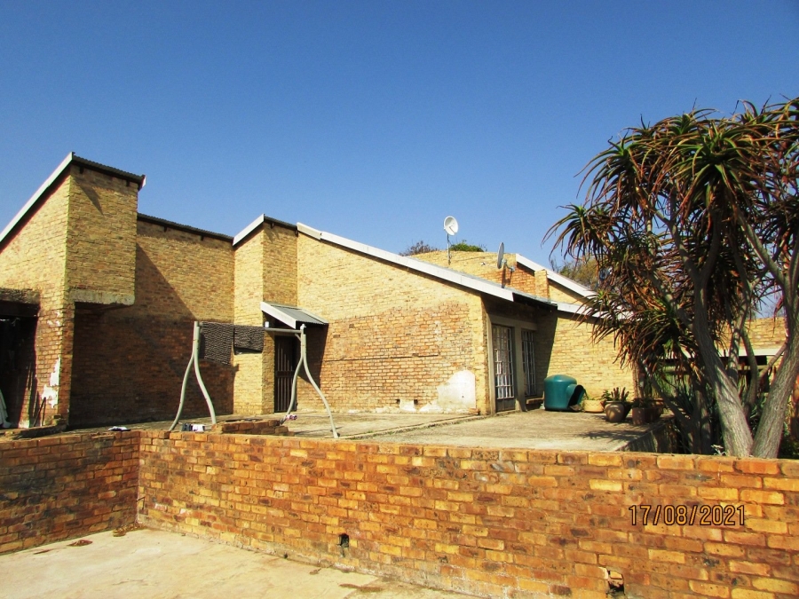 6 Bedroom Property for Sale in Cullinan Rural Gauteng