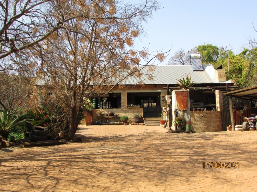 6 Bedroom Property for Sale in Cullinan Rural Gauteng