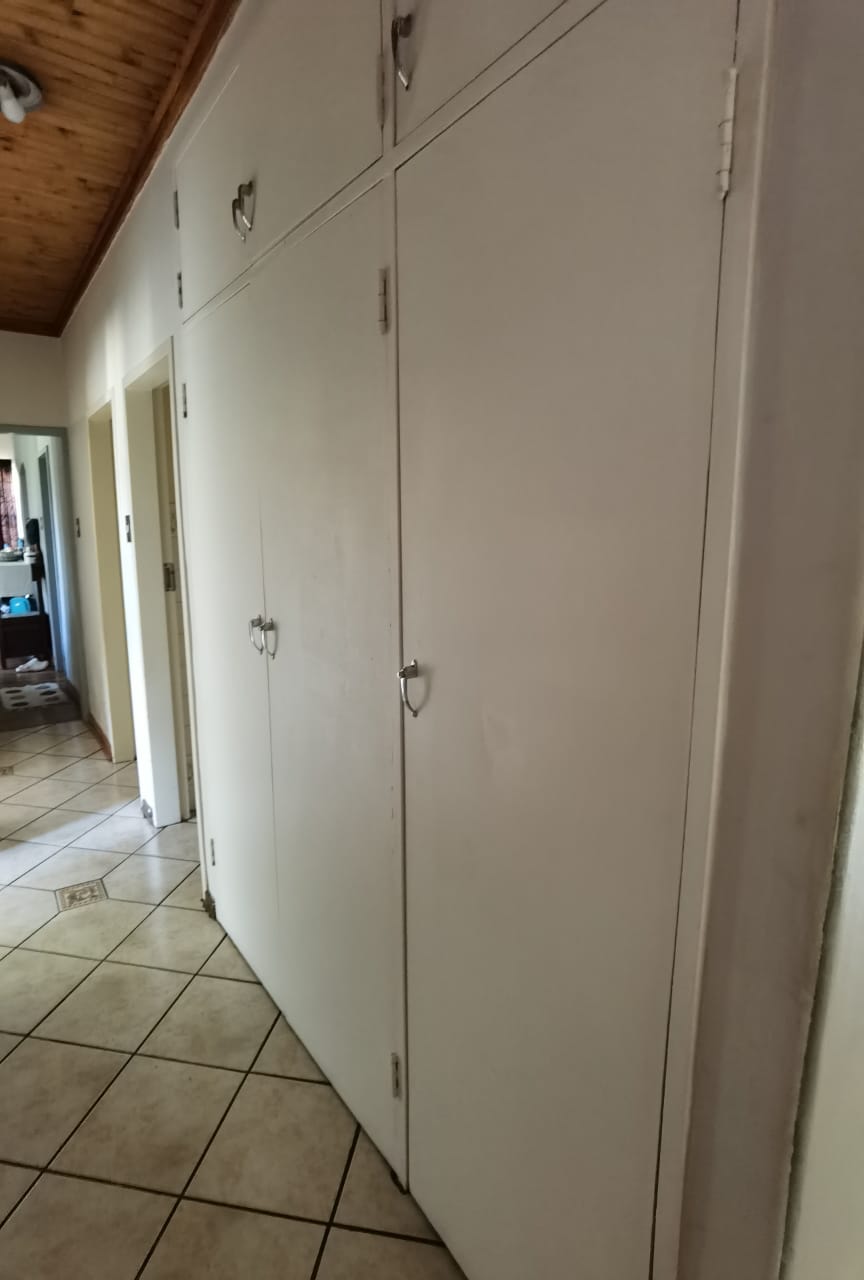  Bedroom Property for Sale in Bester Gauteng