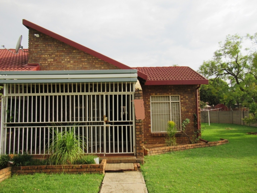 3 Bedroom Property for Sale in Erasmus Gauteng