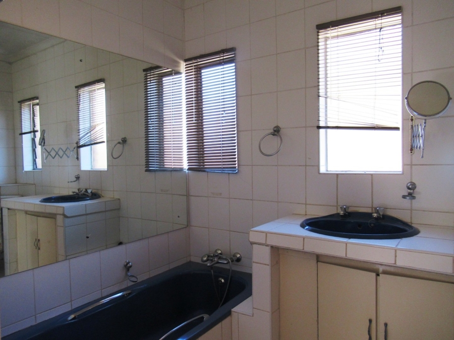 3 Bedroom Property for Sale in Bester Gauteng