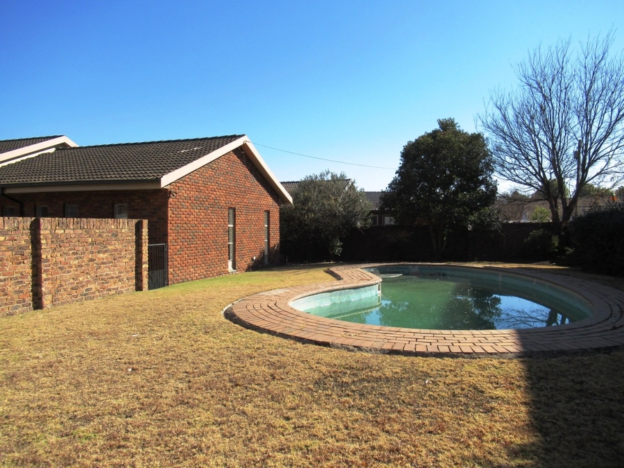 3 Bedroom Property for Sale in Bester Gauteng