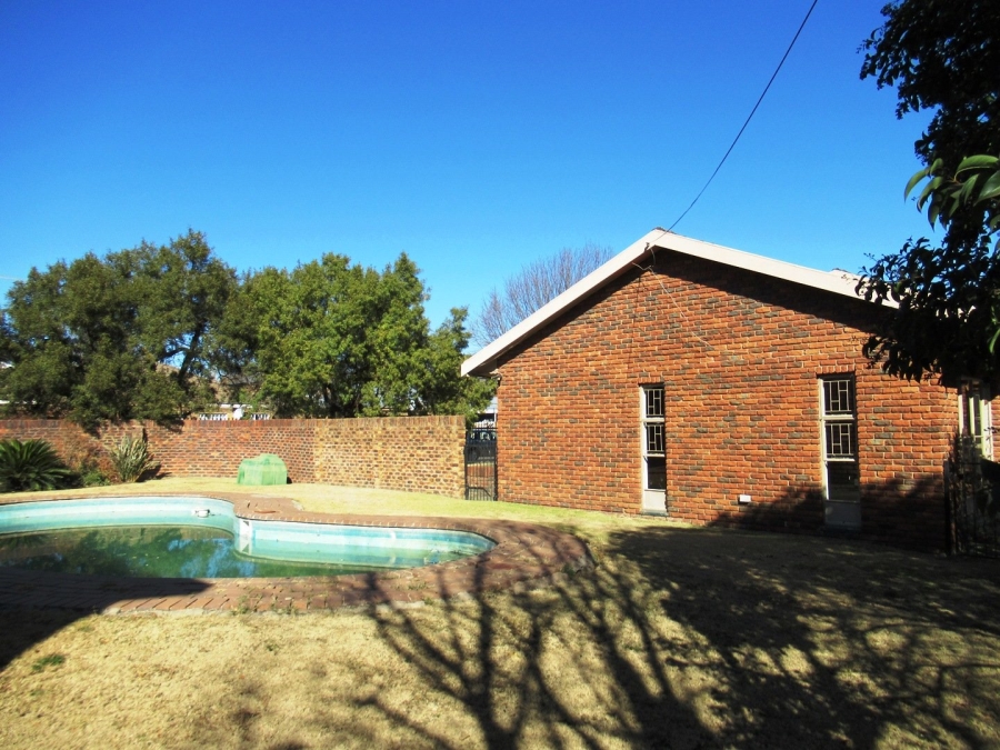 3 Bedroom Property for Sale in Bester Gauteng