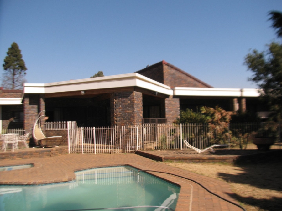 5 Bedroom Property for Sale in Durley A H Gauteng