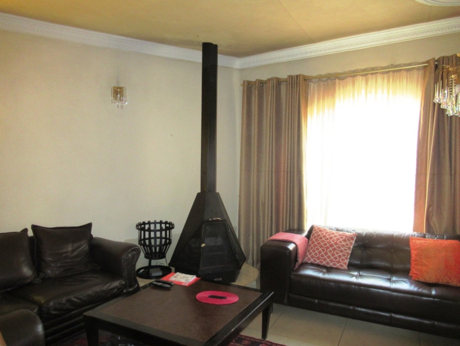 4 Bedroom Property for Sale in Riamar Park Gauteng