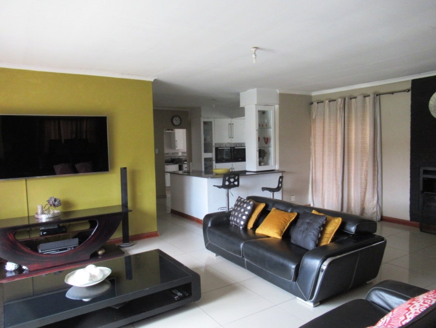 4 Bedroom Property for Sale in Riamar Park Gauteng