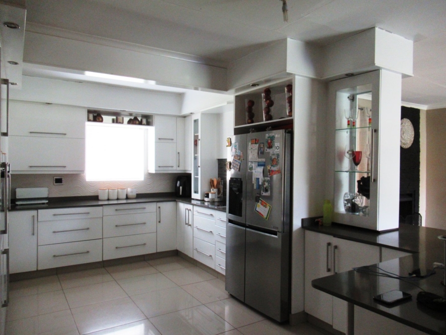 4 Bedroom Property for Sale in Riamar Park Gauteng