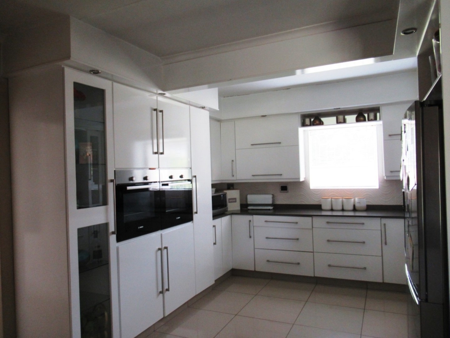 4 Bedroom Property for Sale in Riamar Park Gauteng