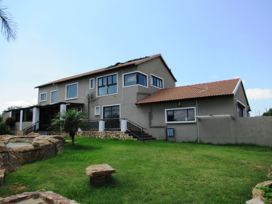 5 Bedroom Property for Sale in Bronkhorstbaai Gauteng