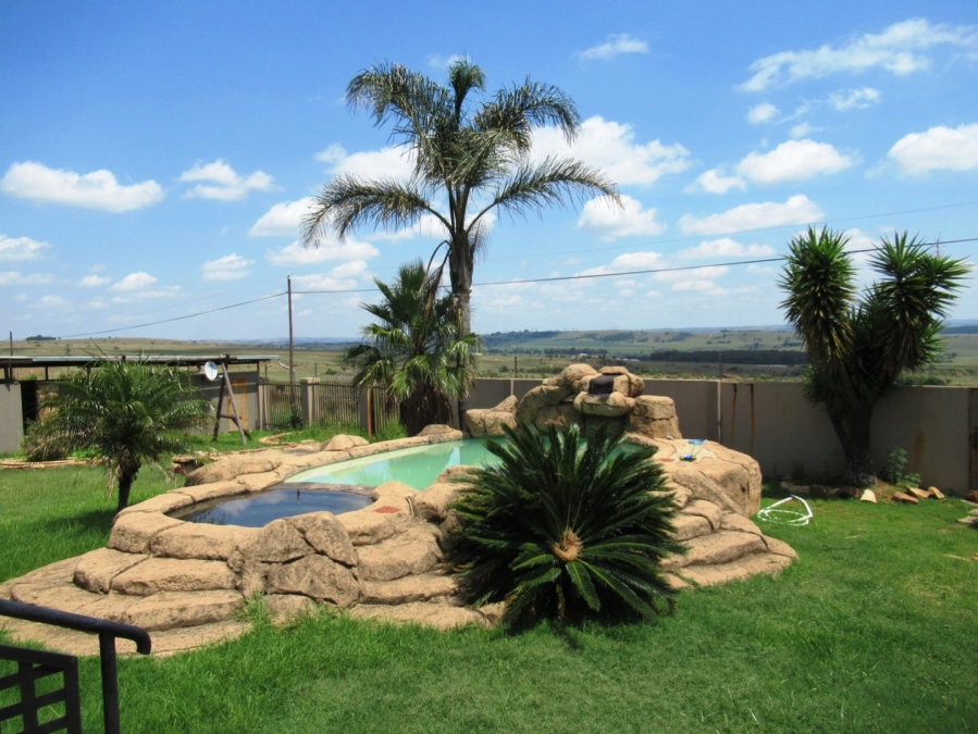 5 Bedroom Property for Sale in Bronkhorstbaai Gauteng