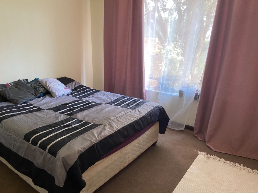 2 Bedroom Property for Sale in The Reeds Gauteng