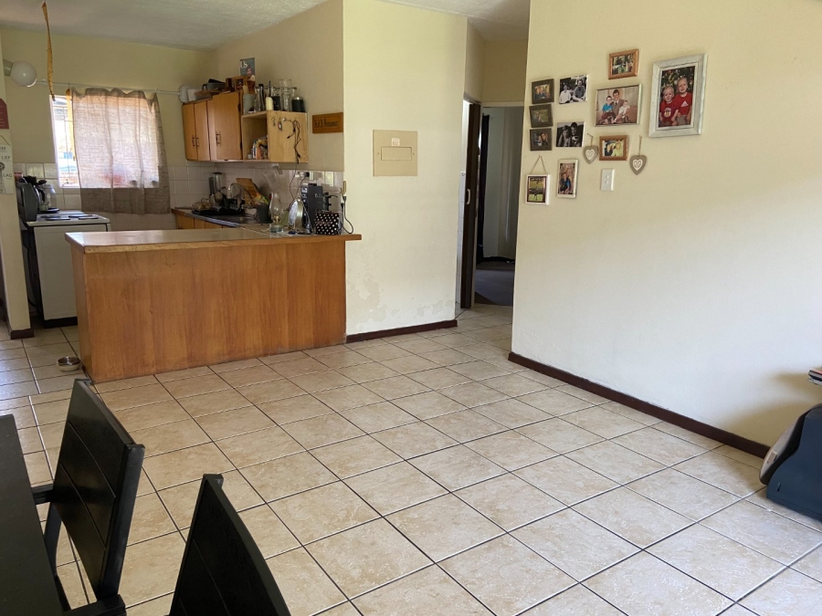 2 Bedroom Property for Sale in The Reeds Gauteng